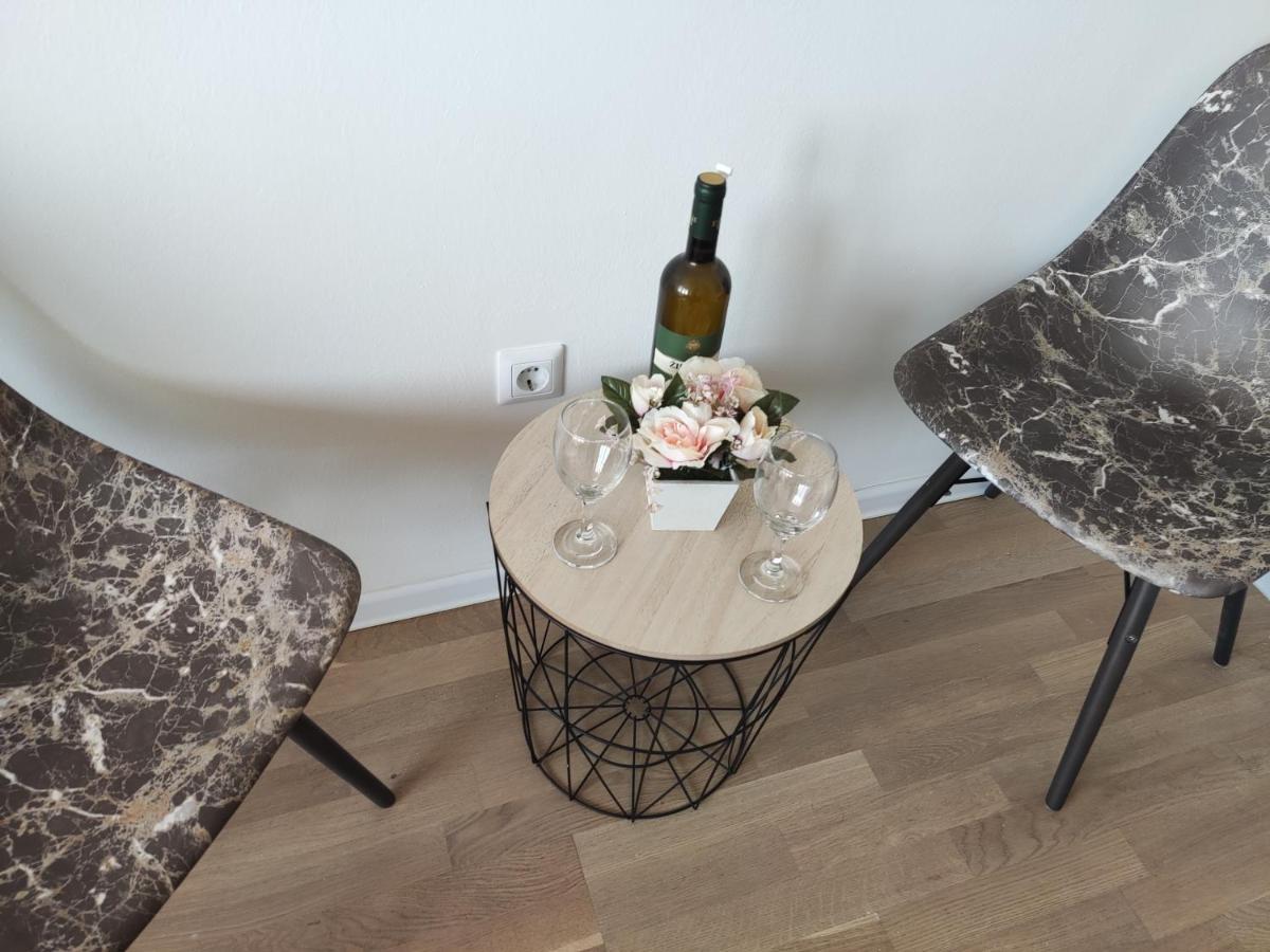 Apartmani Sarah 2 Tuzla Ngoại thất bức ảnh